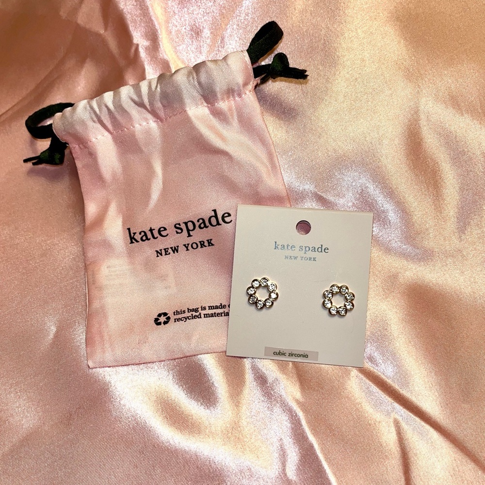NWT Kate Spade Full Circle Studs Earrings - Gold tone